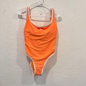LainSnow Bright Orange One-Piece Swimsuit Womens Medium White Trim Ribbed Beach